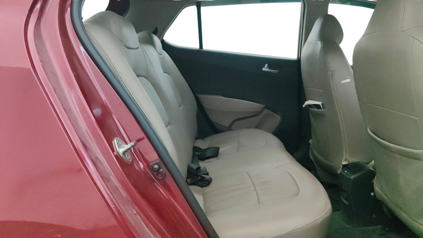 2013 Hyundai Grand i10 SPORTZ 1.2 KAPPA VTVT, Petrol, Manual, 1,17,049 km, Right Side Rear Door Cabin