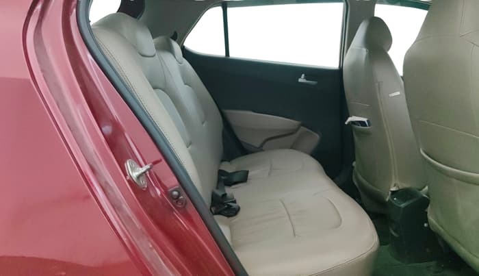 2013 Hyundai Grand i10 SPORTZ 1.2 KAPPA VTVT, Petrol, Manual, 1,17,049 km, Right Side Rear Door Cabin
