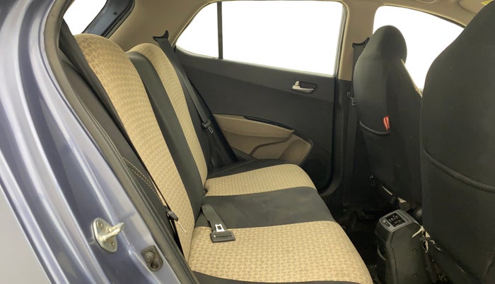 2016 Hyundai Grand i10 SPORTZ 1.2 KAPPA VTVT, Petrol, Manual, 44,216 km, Right Side Rear Door Cabin