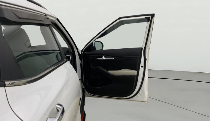 2022 KIA SELTOS HTK PLUS 1.5 IMT, Petrol, Manual, 46,999 km, RHS Front Door