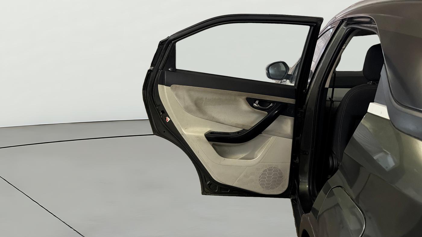 2021 Tata NEXON XZA PLUS SUNROOF PETROL, Petrol, Automatic, 73,686 km, LHS Rear Door