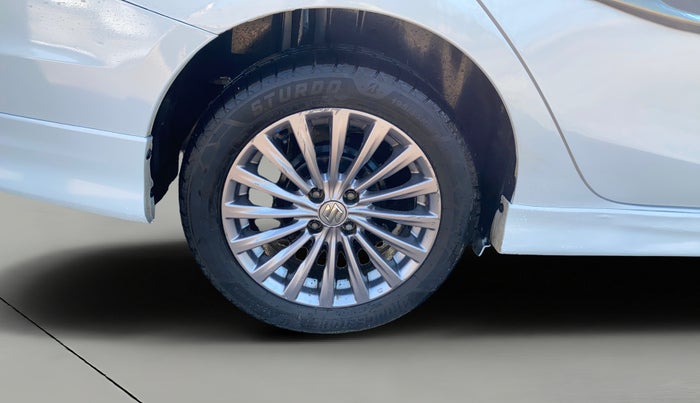 2018 Maruti Ciaz S 1.4 MT PETROL, Petrol, Manual, 1,15,740 km, Right Rear Wheel