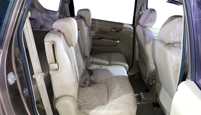 2014 Maruti Ertiga VXI, Petrol, Manual, 85,713 km, Right Side Rear Door Cabin