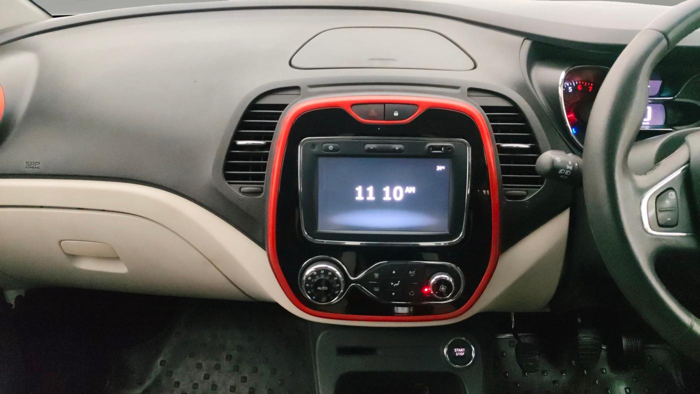 2018 Renault Captur RXT PETROL, Petrol, Manual, 43,274 km, Air Conditioner