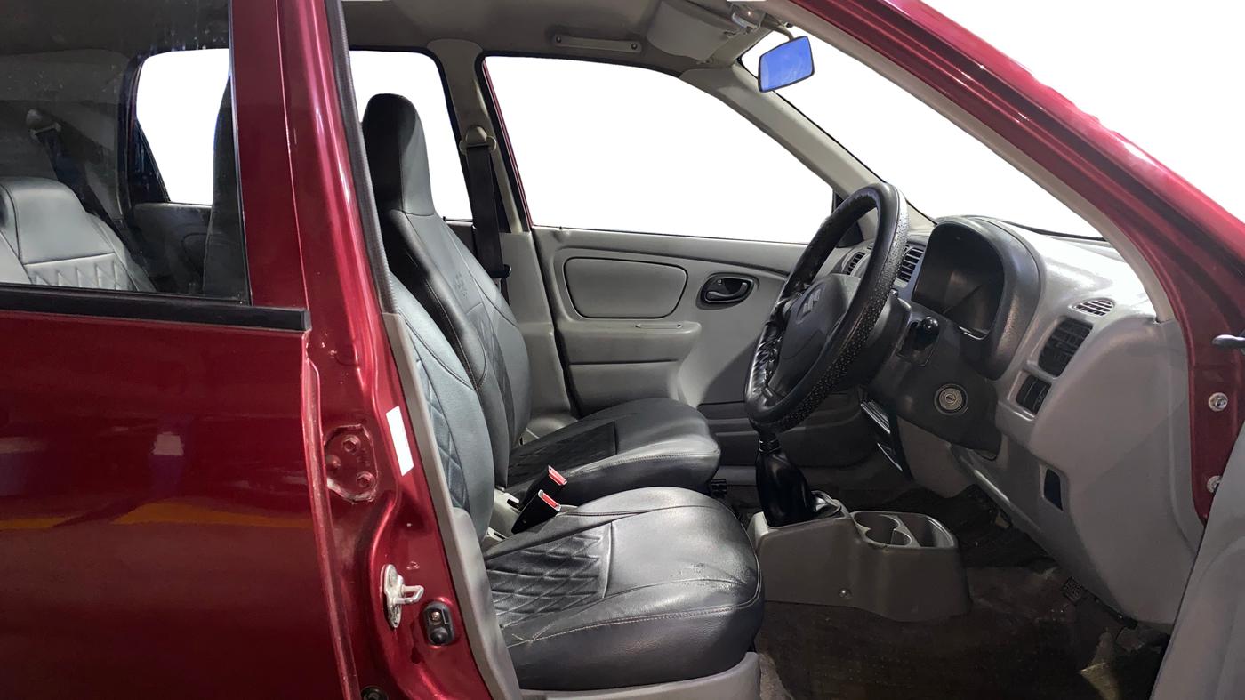 2014 Maruti Alto K10 LXI, Petrol, Manual, 31,311 km, Right Side Front Door Cabin