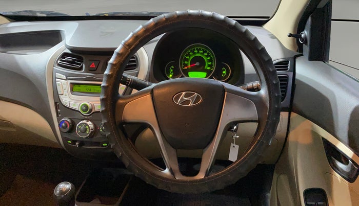 2017 Hyundai Eon SPORTZ, Petrol, Manual, 24,066 km, Steering Wheel Close Up