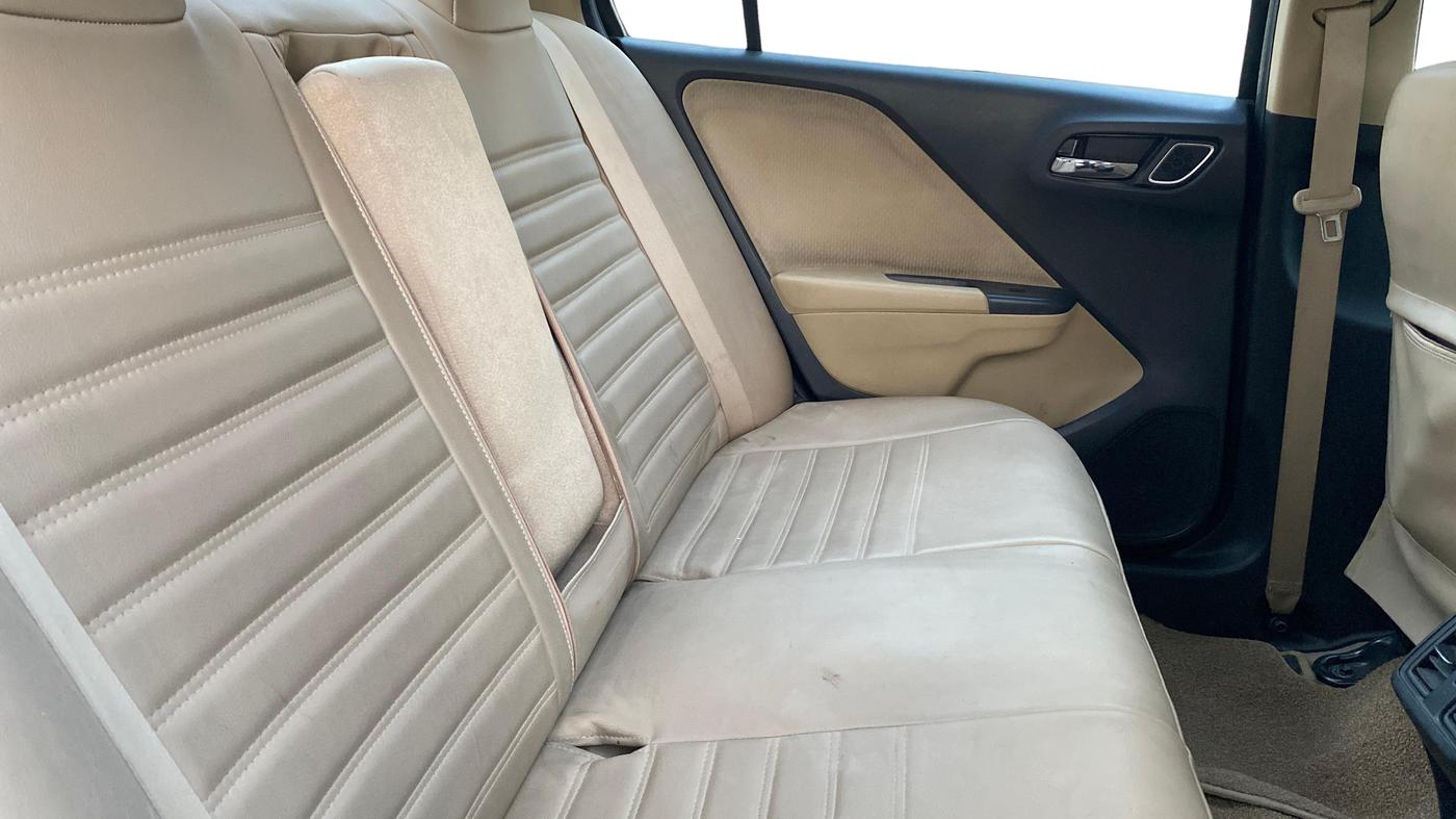 2018 Honda City 1.5L I-VTEC V MT, Petrol, Manual, 53,682 km, Right Side Rear Door Cabin