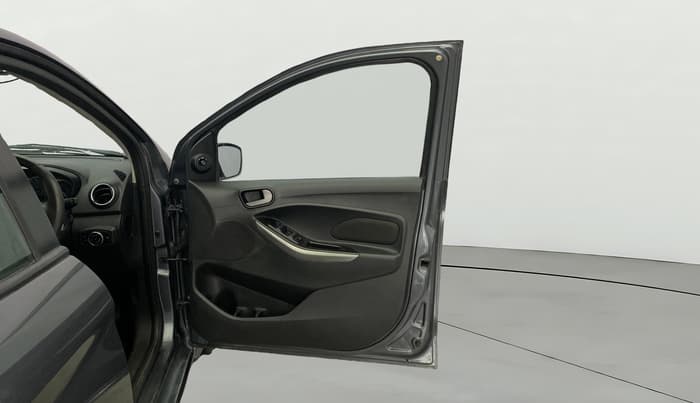 2015 Ford New Figo TITANIUM 1.5 PETROL AT, Petrol, Automatic, 81,711 km, RHS Front Door
