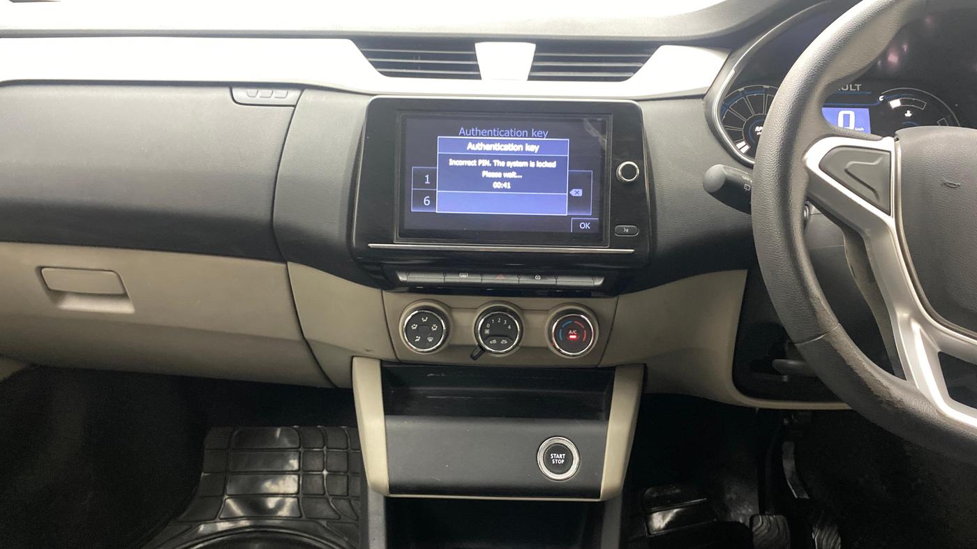 2020 Renault TRIBER RXZ AMT, Petrol, Automatic, 70,819 km, Air Conditioner