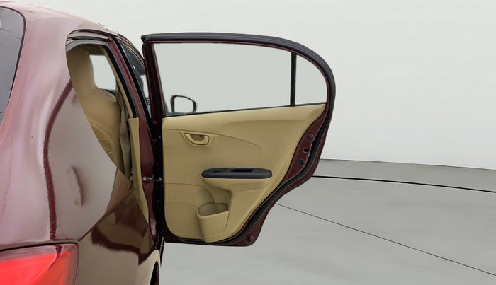 2015 Honda Amaze 1.2L I-VTEC S, Petrol, Manual, 1,23,085 km, RHS Rear Door