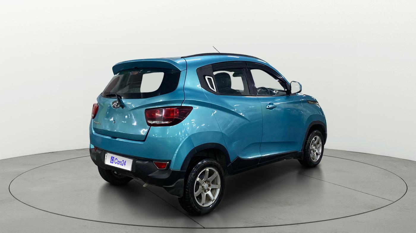 2015 Mahindra Kuv100 K8 6 STR, Petrol, Manual, 33,801 km, Right Back Diagonal