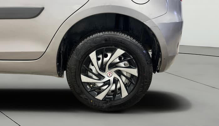 2015 Maruti Swift LXI (O), Petrol, Manual, 65,661 km, Left Rear Wheel