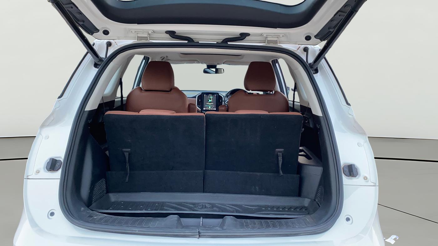 2021 MG HECTOR PLUS SHARP 1.5 PETROL TURBO HYBRID MT 6-STR, Petrol, Manual, 40,877 km, Boot Open Zoomed View