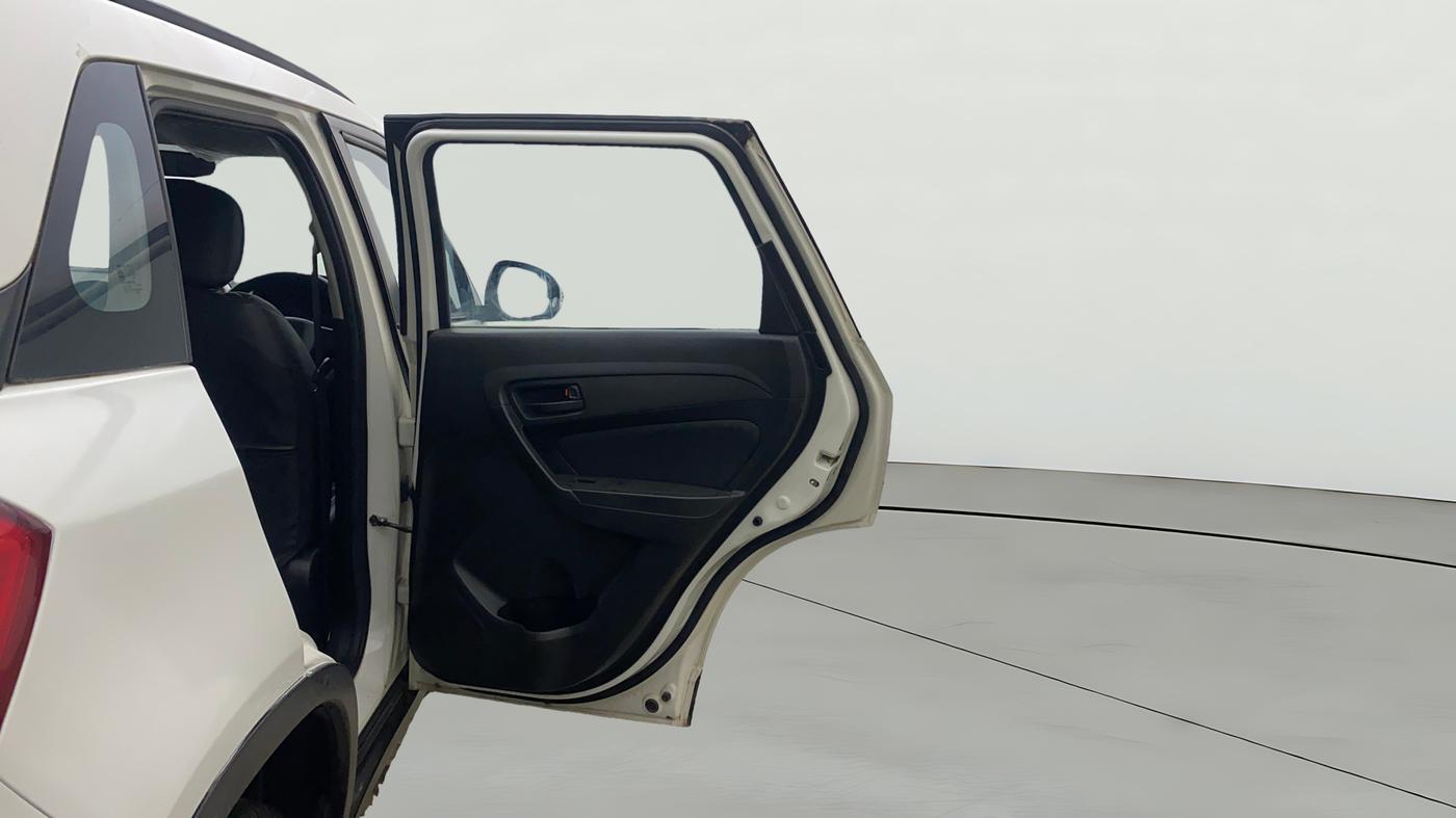 2022 Maruti Vitara Brezza VXI AT SHVS, Petrol, Automatic, 30,010 km, RHS Rear Door