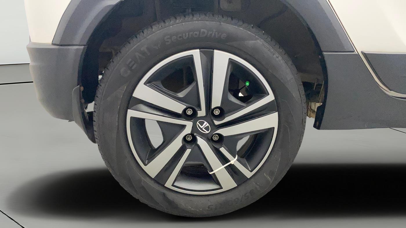 2023 Tata TIAGO NRG XZ MT, Petrol, Manual, 15,184 km, Right Rear Wheel