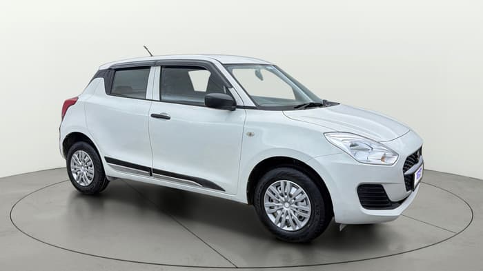 2022 Maruti Swift LXI, Petrol, Manual, 47,971 km, Right Front Diagonal