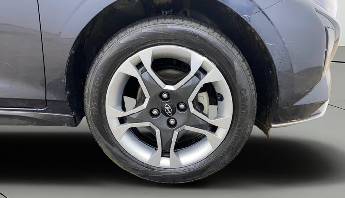 2024 Hyundai NEW I20 SPORTZ 1.2 IVT, Petrol, Automatic, 13,153 km, Right Front Wheel