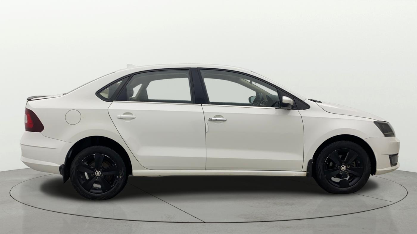 2020 Skoda Rapid AMBITION AT TSI, Petrol, Automatic, 1,16,716 km, Right Side View