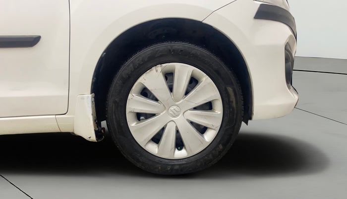 2016 Maruti Ertiga VXI ABS, Petrol, Manual, 88,225 km, Right Front Wheel