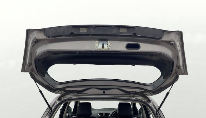 2013 Maruti Swift VDI, Diesel, Manual, 1,17,217 km, Boot Door Open