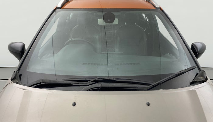 2019 Nissan Kicks XV PREMIUM O DUAL TONE DIESEL, Diesel, Manual, 1,04,656 km, Front Windshield