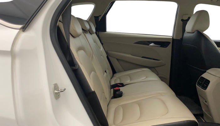 2021 MG HECTOR SHARP 2.0 DIESEL, Diesel, Manual, 84,312 km, Right Side Rear Door Cabin