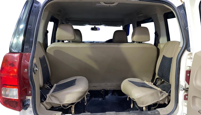 2018 Mahindra TUV300 T6 PLUS, Diesel, Manual, 57,016 km, Third Seat Row ( optional )