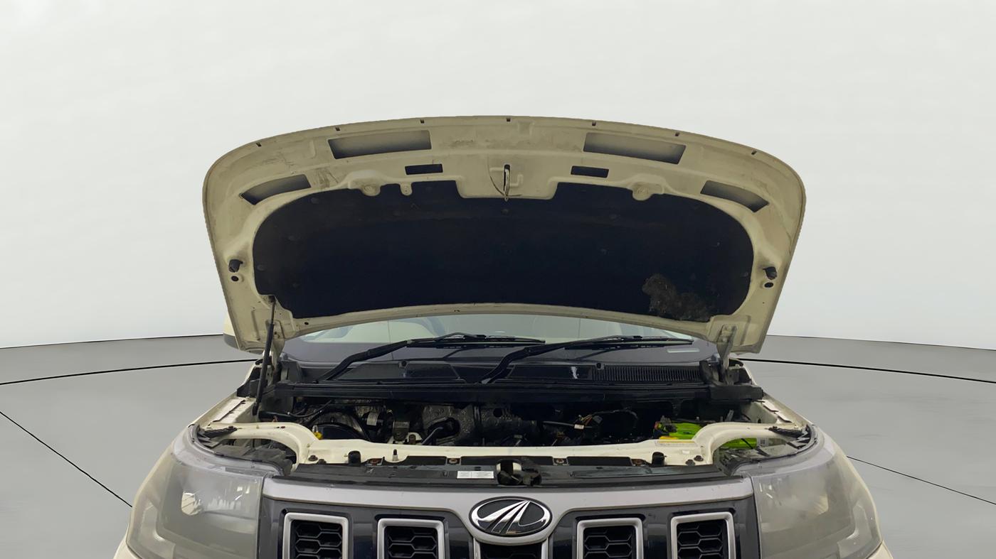 2019 Mahindra TUV300 T6 PLUS, Diesel, Manual, 66,090 km, Open Bonet