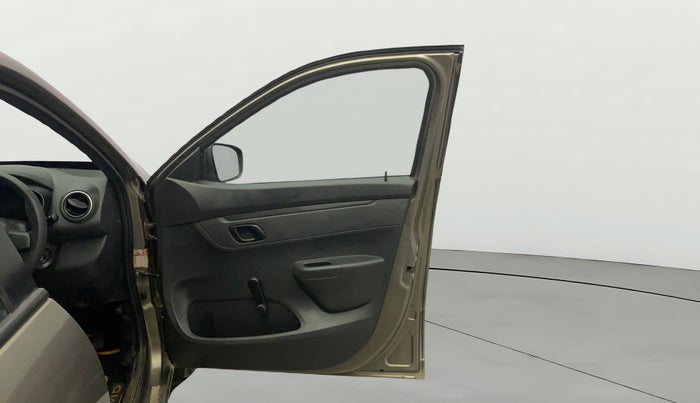 2016 Renault Kwid RXL, Petrol, Manual, 48,881 km, RHS Front Door