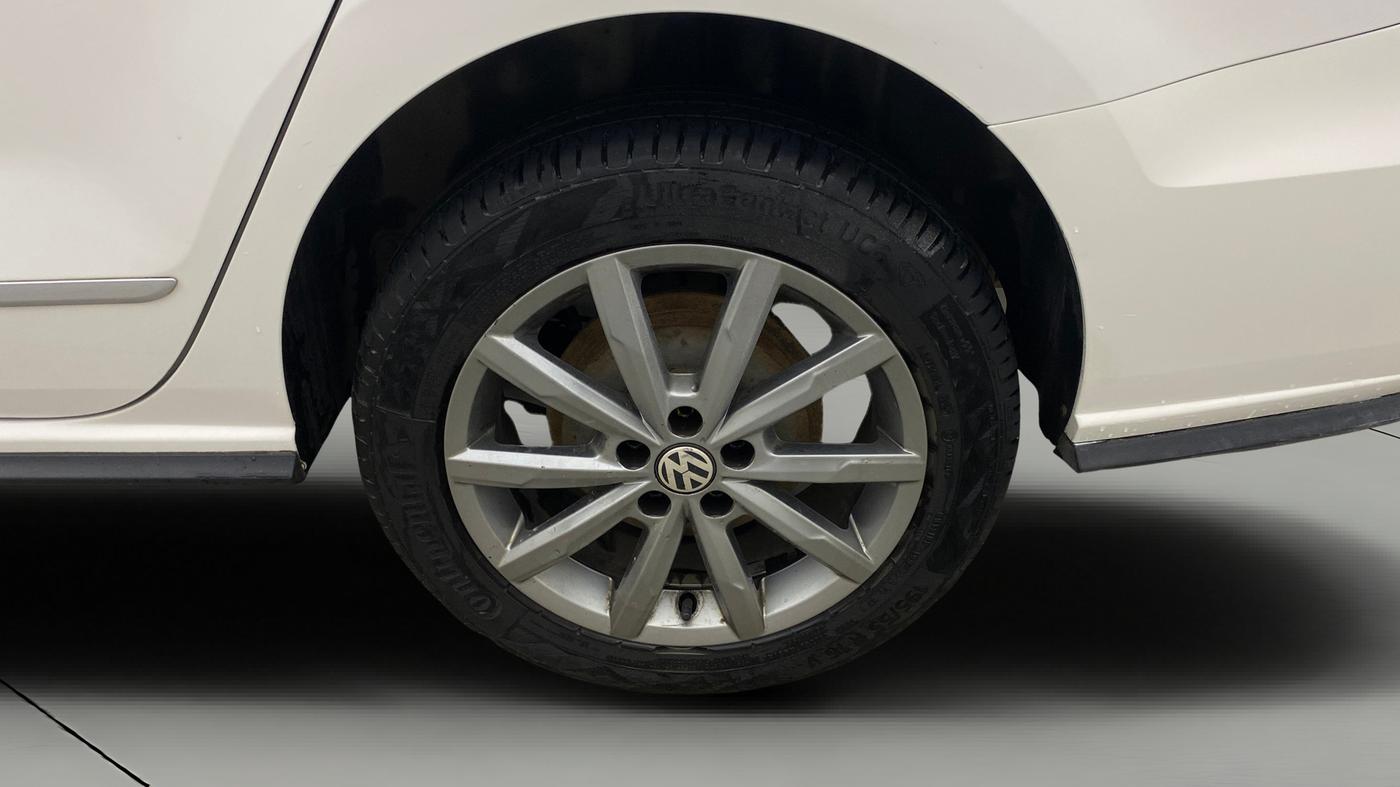 2020 Volkswagen Vento HIGHLINE PLUS 1.0L TSI AT, Petrol, Automatic, 92,609 km, Left Rear Wheel