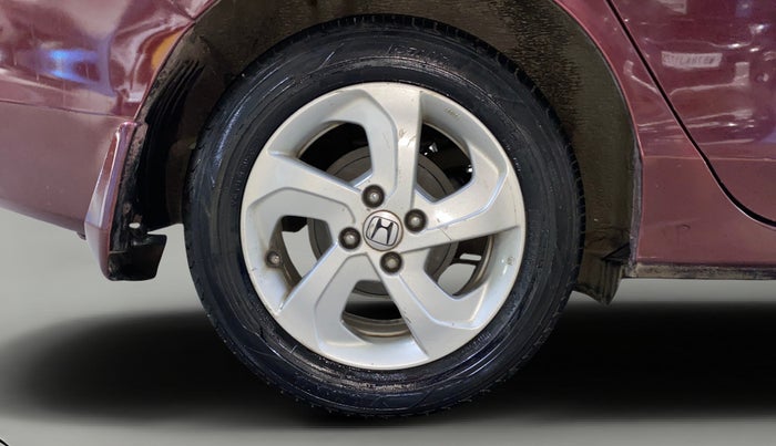 2016 Honda City 1.5L I-VTEC VX, Petrol, Manual, 1,11,496 km, Right Rear Wheel