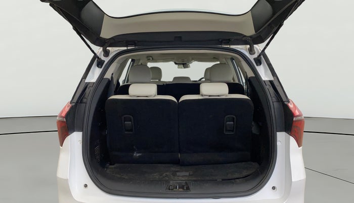 2023 Mahindra XUV700 AX 7 D MT 7 STR, Diesel, Manual, 47,576 km, Boot Open Zoomed View