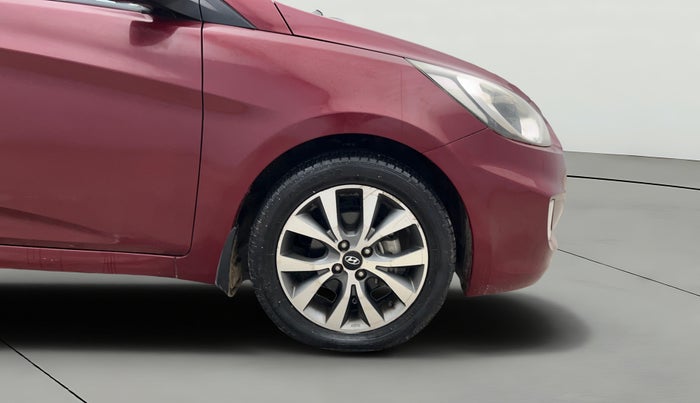 2014 Hyundai Verna FLUIDIC 1.6 VTVT SX, Petrol, Manual, 80,433 km, Right Front Wheel