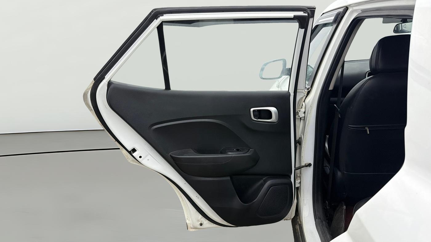 2021 Hyundai VENUE S 1.2, Petrol, Manual, 38,032 km, LHS Rear Door