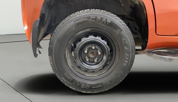 2016 Mahindra TUV300 T8, Diesel, Manual, 76,095 km, Right Rear Wheel