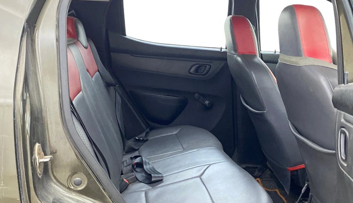 2017 Renault Kwid RXT 1.0 AMT (O), Petrol, Automatic, 29,668 km, Right Side Rear Door Cabin