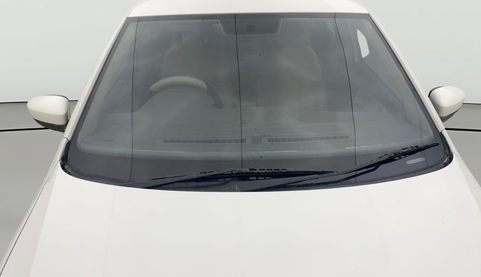 2015 Volkswagen Vento HIGHLINE DIESEL 1.5, Diesel, Manual, 1,04,054 km, Front Windshield