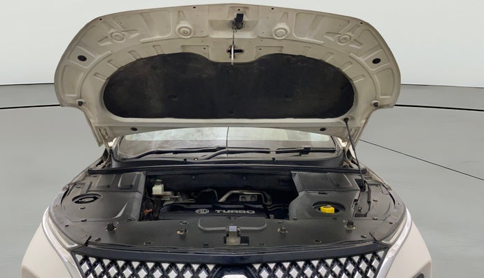 2023 MG HECTOR SHARP PRO 1.5 PETROL TURBO CVT PETROL, Petrol, Automatic, 68,526 km, Open Bonet