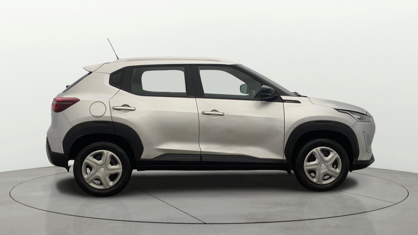 2022 Nissan MAGNITE XL, Petrol, Manual, 39,797 km, Right Side View
