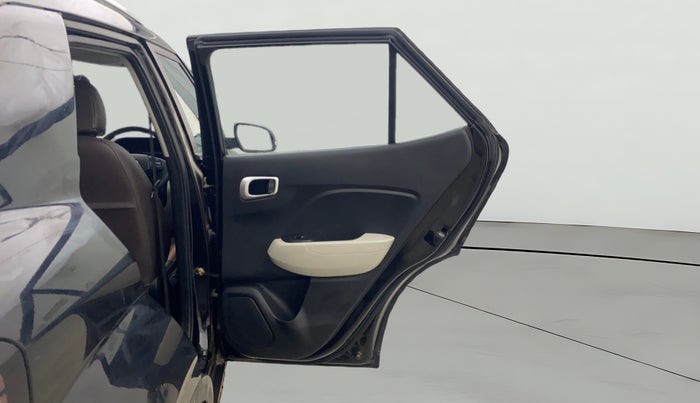 2022 Hyundai VENUE S (O) 1.0 TURBO IMT, Petrol, Manual, 19,024 km, RHS Rear Door