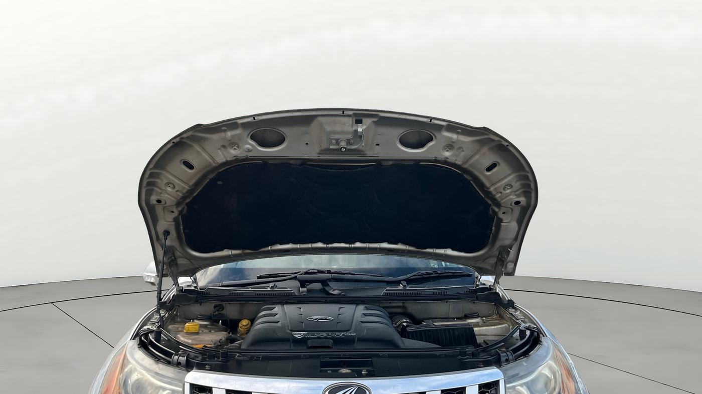2015 Mahindra XUV500 W8, Diesel, Manual, 73,980 km, Open Bonet