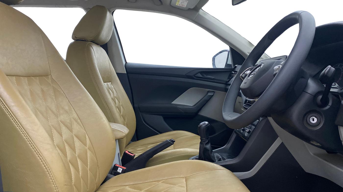 2022 Skoda KUSHAQ ACTIVE 1.0L TSI MT, Petrol, Manual, 18,842 km, Right Side Front Door Cabin