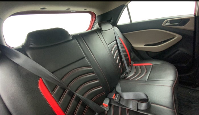 2016 Hyundai Elite i20 SPORTZ 1.2, Petrol, Manual, 23,990 km, Right Side Rear Door Cabin