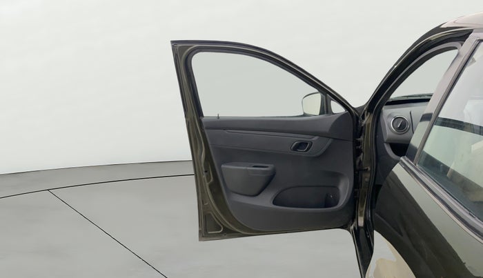 2016 Renault Kwid RXT 0.8, Petrol, Manual, 52,841 km, LHS Front Door