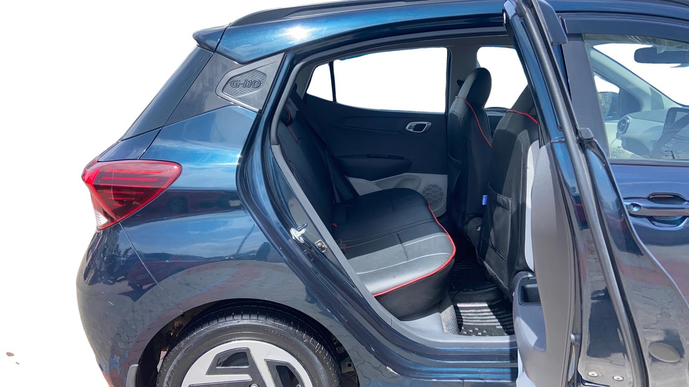2024 Hyundai GRAND I10 NIOS SPORTZ AMT 1.2 KAPPA VTVT, Petrol, Automatic, 10,776 km, Right Side Rear Door Cabin