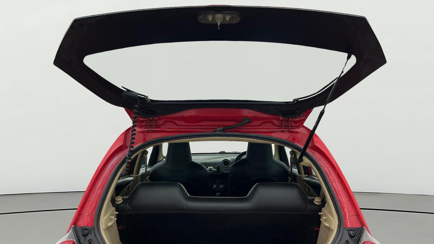 2015 Honda Brio VX AT, Petrol, Automatic, 62,075 km, Boot Door Open