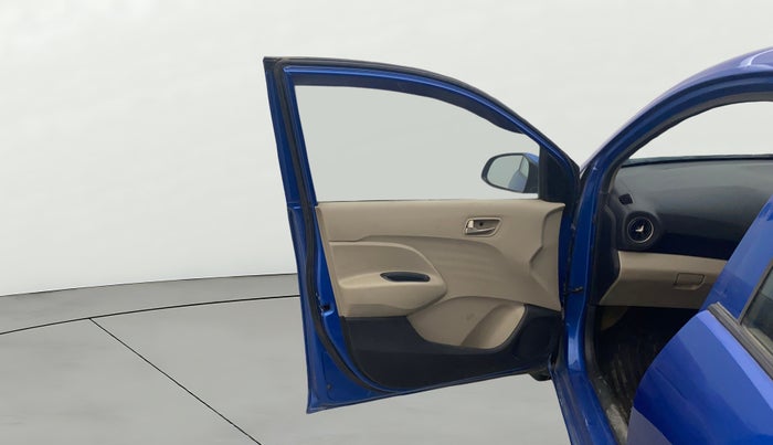 2019 Hyundai NEW SANTRO SPORTZ CNG, CNG, Manual, 66,292 km, LHS Front Door