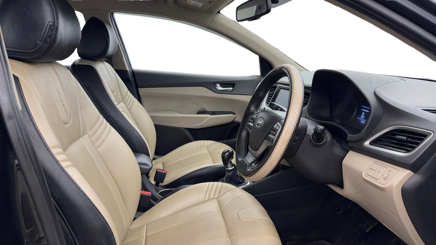 2019 Hyundai Verna 1.6 VTVT SX, Petrol, Manual, 82,131 km, Right Side Front Door Cabin