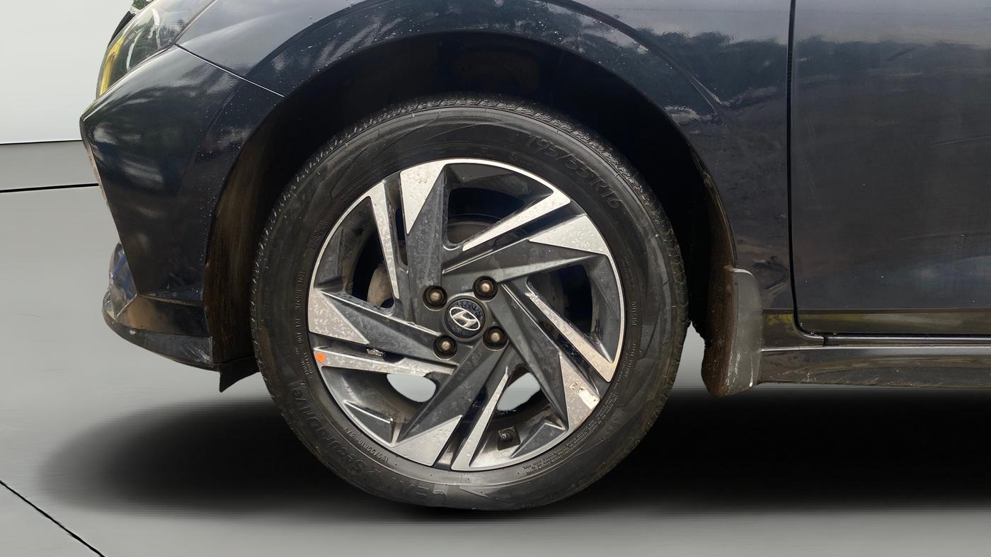 2022 Hyundai NEW I20 ASTA (O) 1.2 AT, Petrol, Automatic, 37,076 km, Left Front Wheel