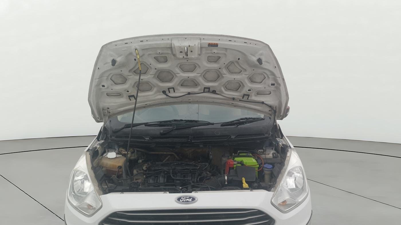 2015 Ford Figo Aspire TREND 1.2 PETROL, Petrol, Manual, 1,08,678 km, Open Bonet